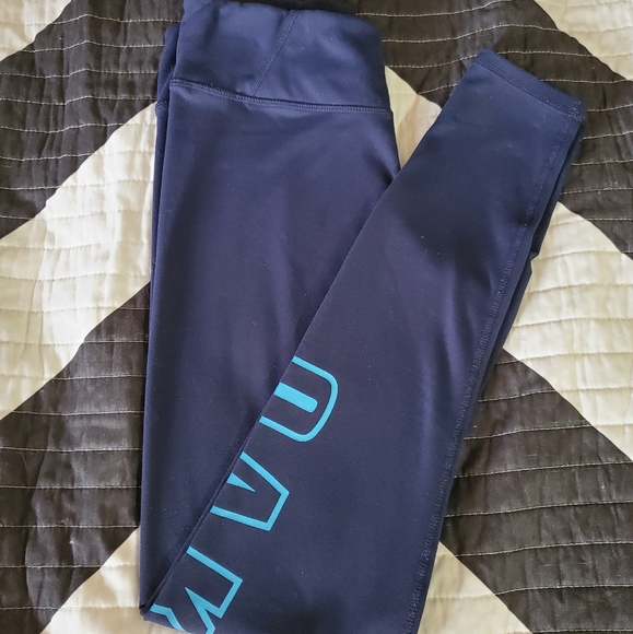 2 Oakley Tights - Picture 3 of 7